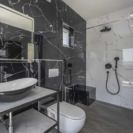 Luxury Stone Tonka فيلة *